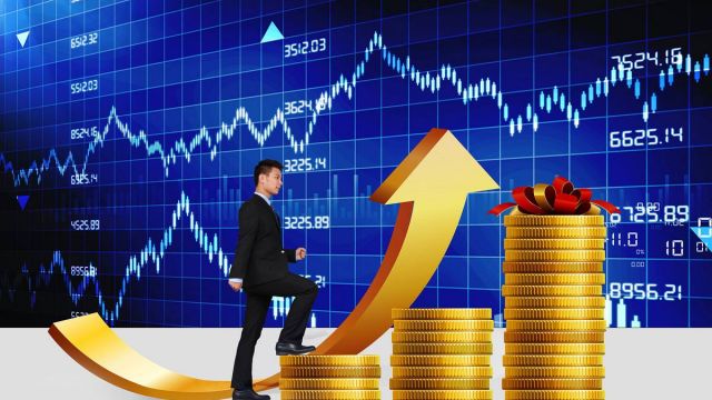 今晚下调油价!加满一箱油能少花7元